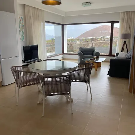 Timanfaya Villa